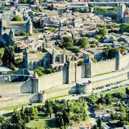 T2 Avec Vue Chateau アパート